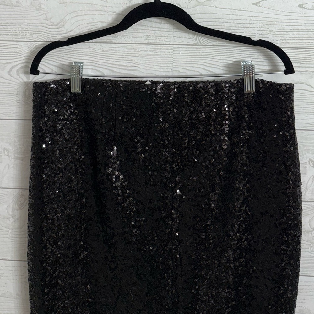 Torrid Black Sequin Pencil Skirt - Picture 6 of 10